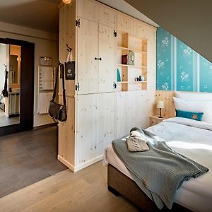 Kamer met een Queen Size Bed